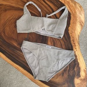 NWOT!!! Andie swim bikini set - small